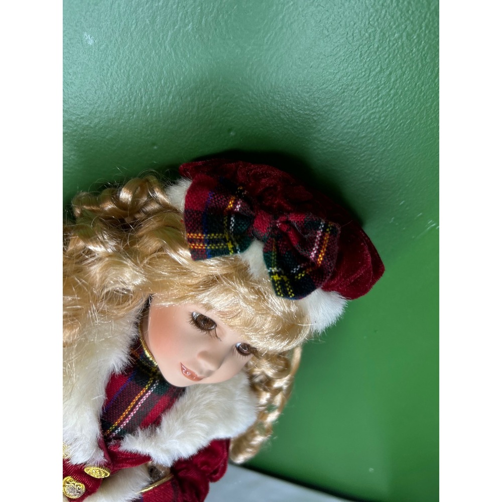Vintage Porcelain Holiday Doll Burgundy Velvet Plaid Dress Faux Fur Trim Blonde - Picture 5 of 7